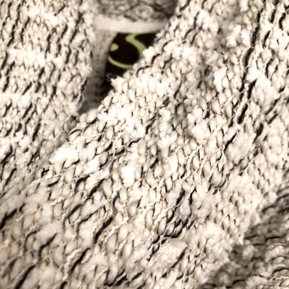 Petite Textured soft ivory and black cowl neck sweater with fringe - Picture 6 of 6